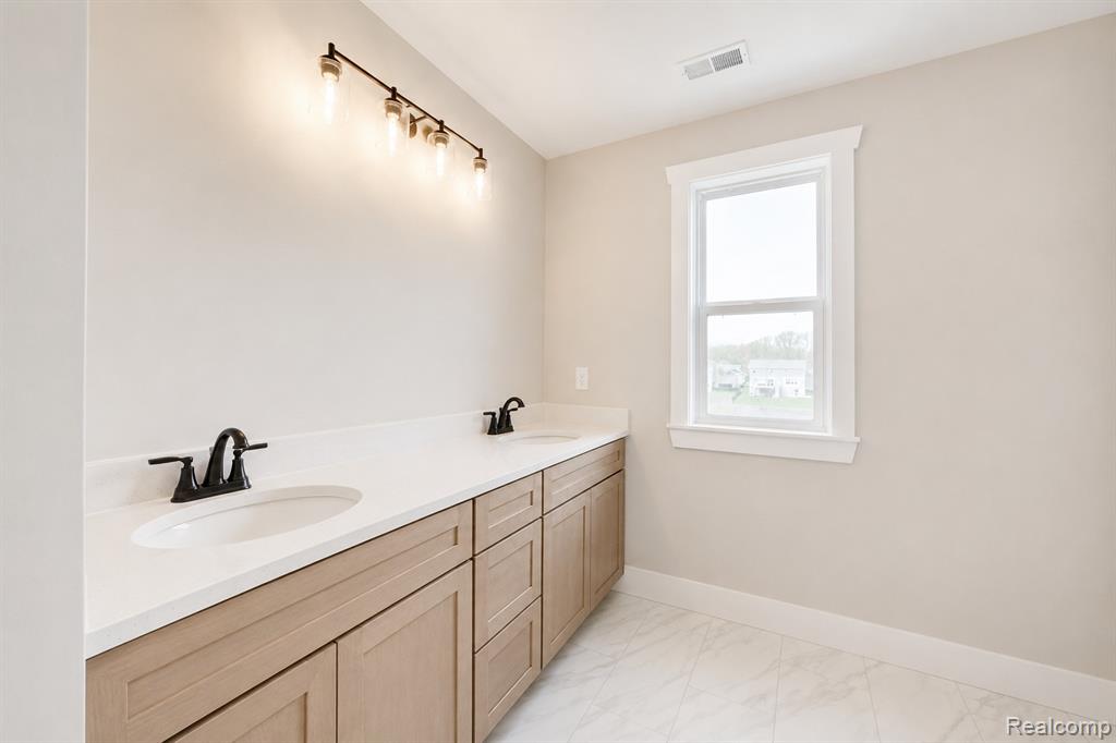 591 ROUND ROCK, Howell, MI 48843 — Photo 9