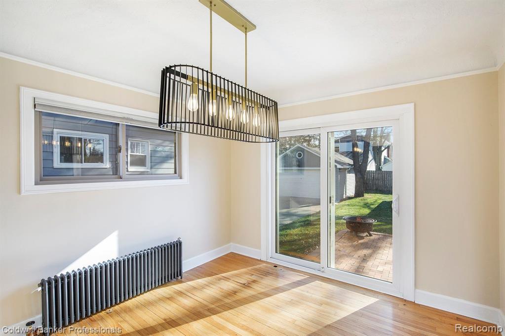913 IRVING Avenue, Royal Oak, MI 48067 — Photo 9