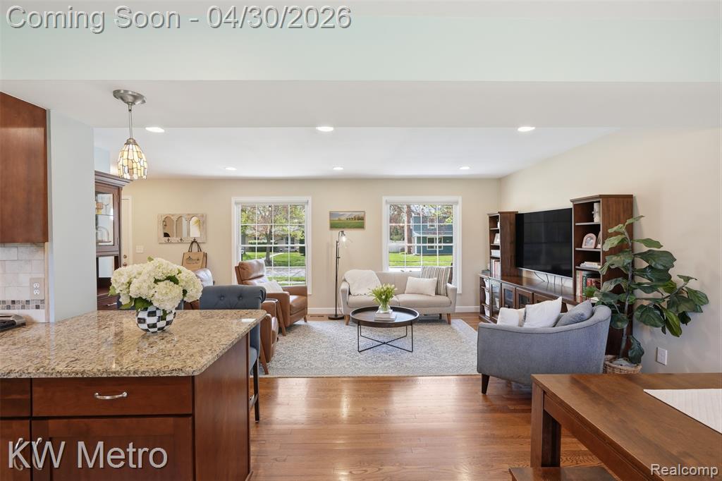 34180 Schulte Drive, Farmington, MI 48335 — Photo 11