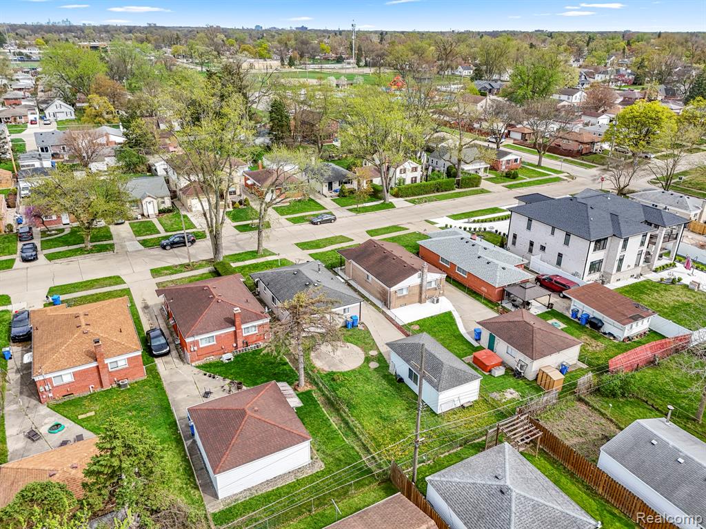 6151 Robindale Avenue, Dearborn Heights, MI 48127 — Photo 36