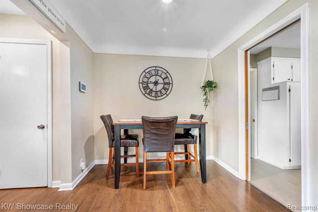 8634 GOLFSIDE Drive, Commerce Twp, MI 48382 — Photo 12