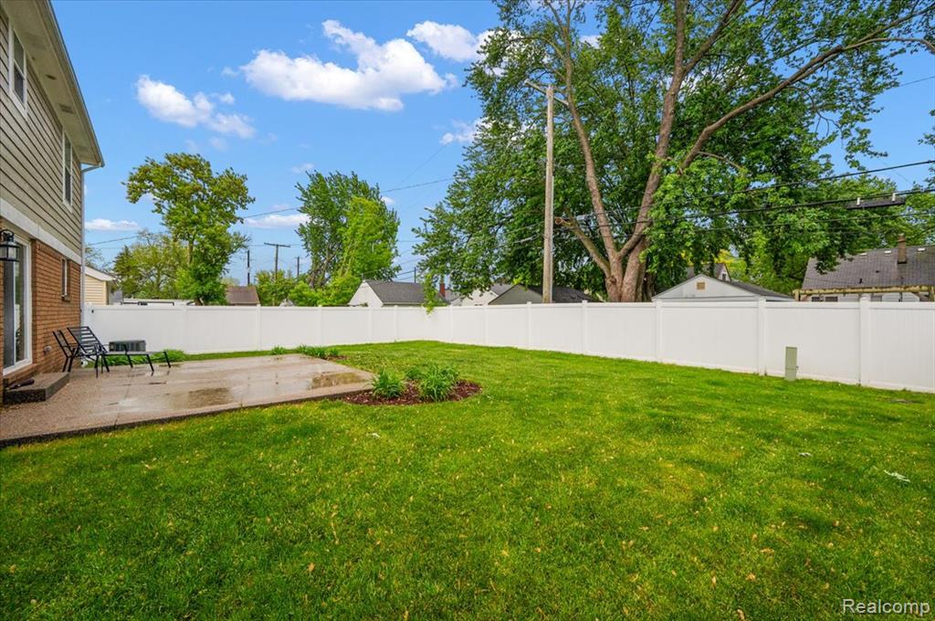22716 Stephens Street, Saint Clair Shores, MI 48080 — Photo 10