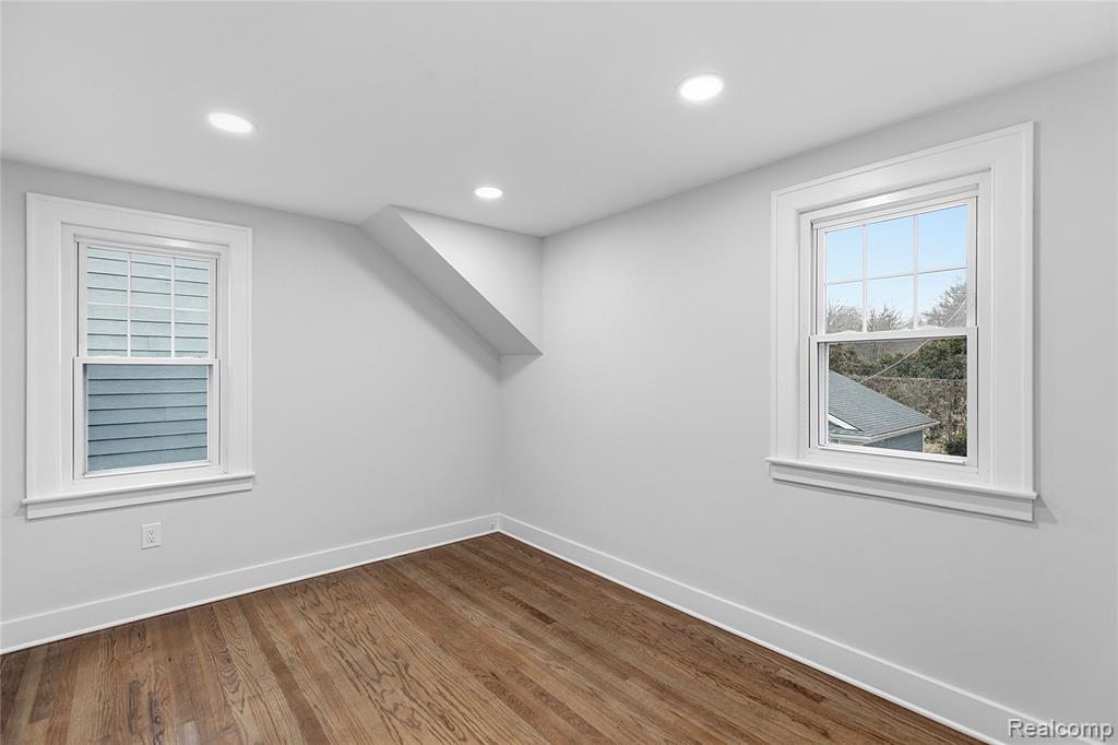 511 Gardenia Avenue, Royal Oak, MI 48067 — Photo 26