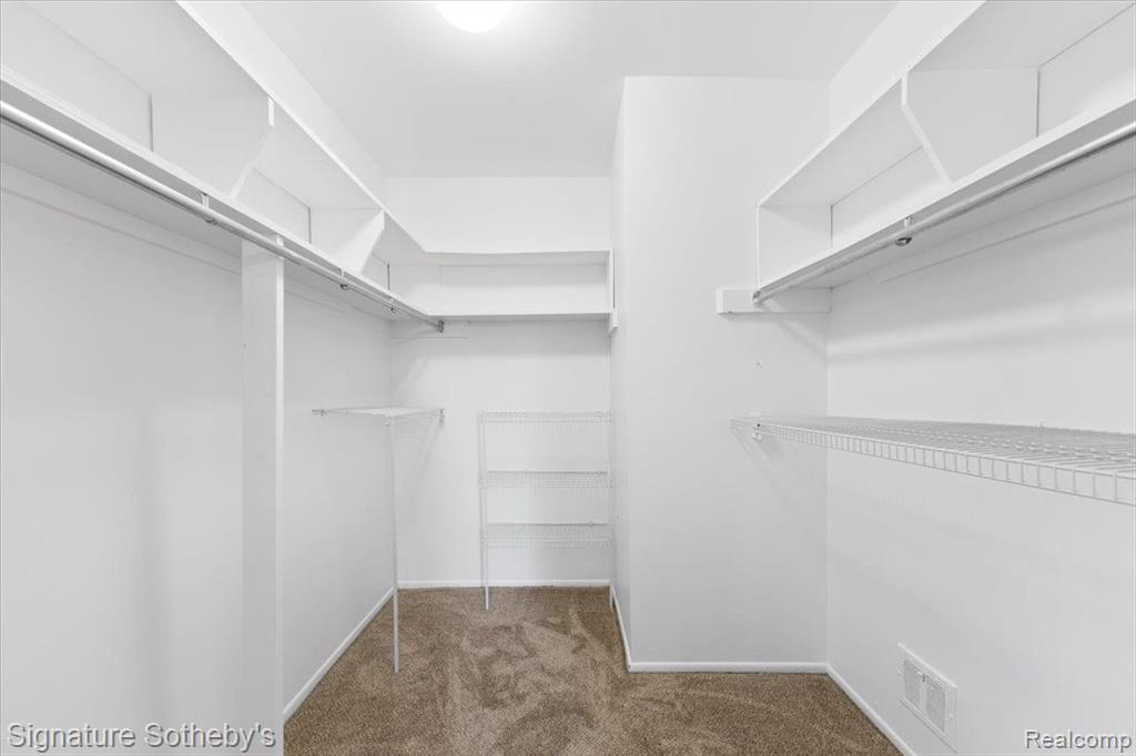 27598 E ECHO, 248, Farmington Hills, MI 48334 — Photo 15