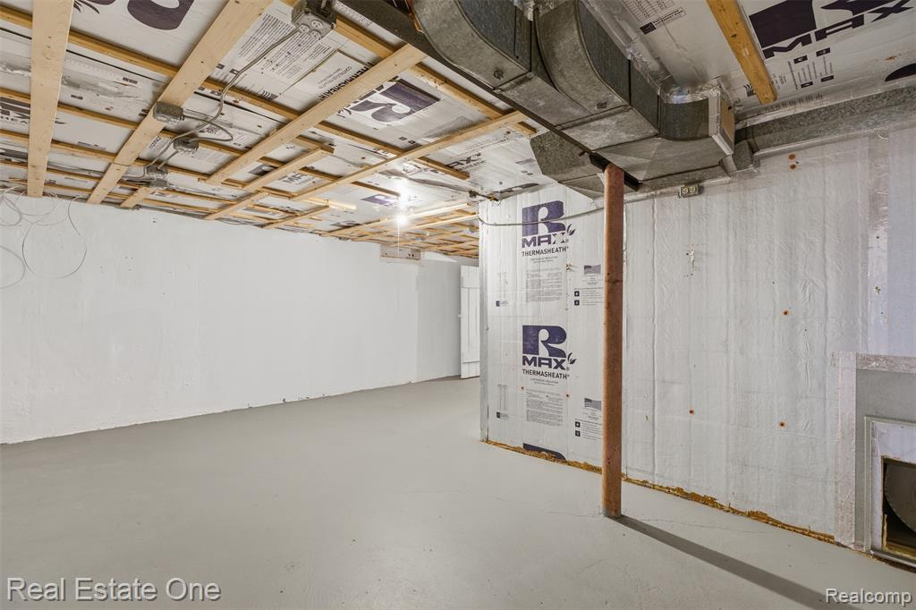 12835 Oak Park Boulevard, Oak Park, MI 48237 — Photo 30