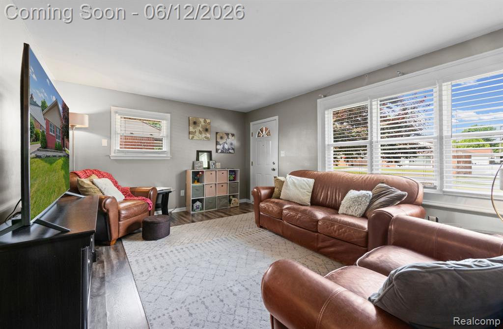 18525 Hinton Street, Riverview, MI 48193 — Photo 5