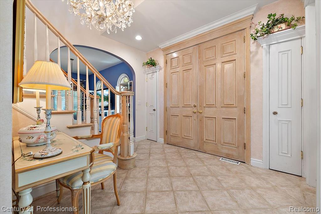 40205 Ashland Drive, Sterling Heights, MI 48313 — Photo 10