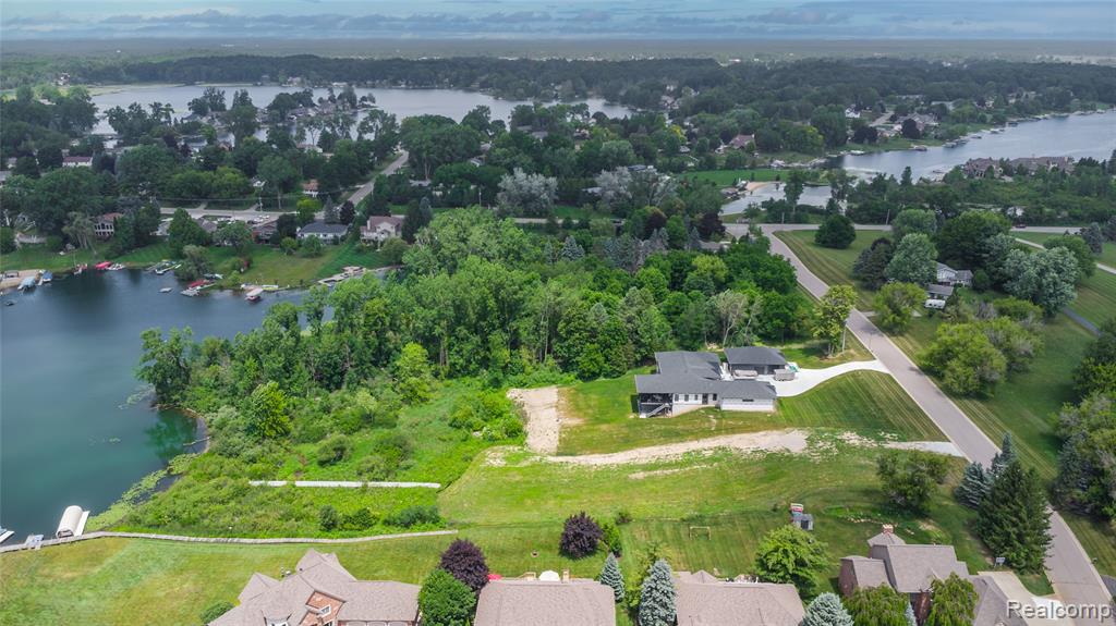 4172 Northshore Drive, Fenton, MI 48430 — Photo 5