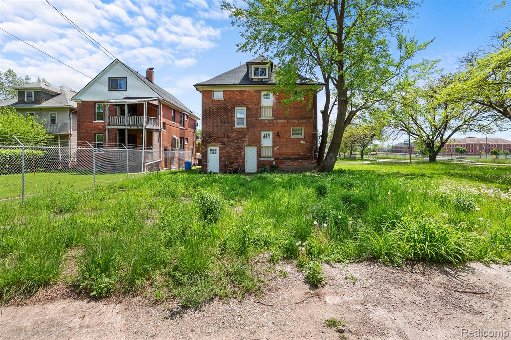 900 Hazelwood Street, Detroit, MI 48202 — Photo 37