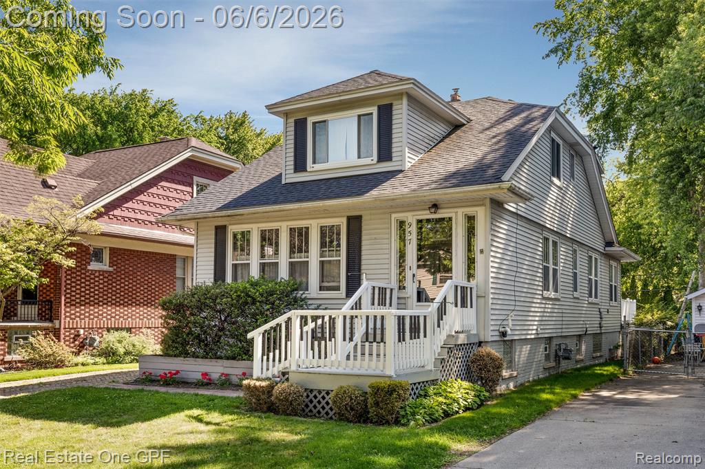 957 Fisher Road, Grosse Pointe, MI 48230 — Photo 2