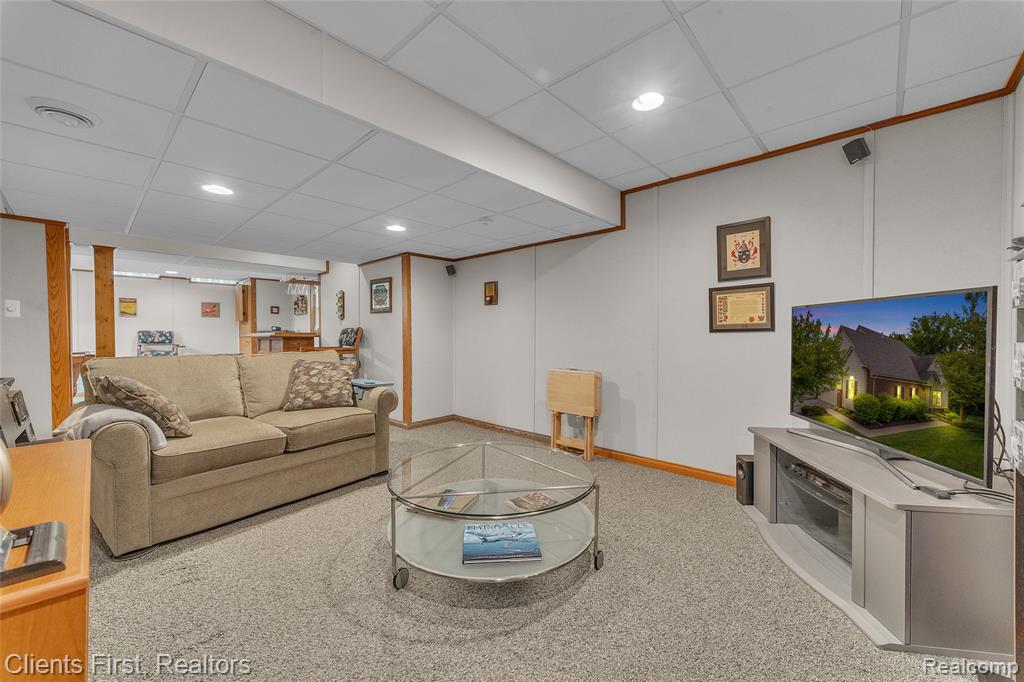 530 CONCORD Drive, Canton, MI 48188 — Photo 31
