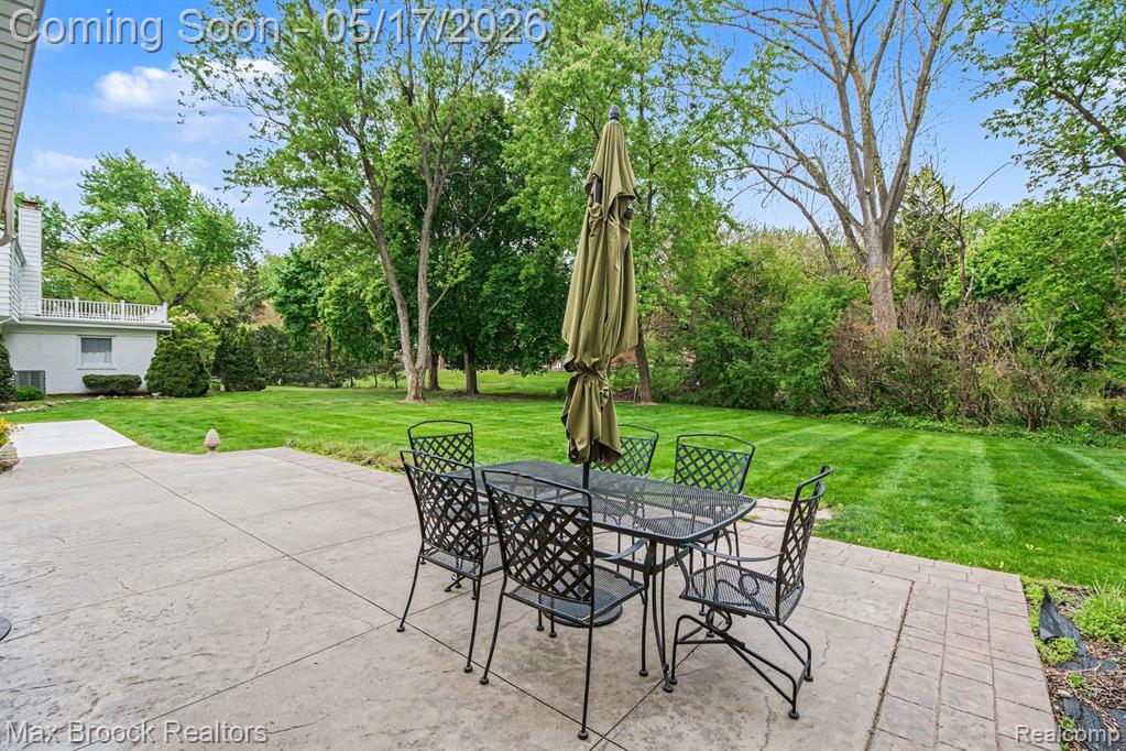 2004 Bootmaker Lane, Bloomfield Hills, MI 48304 — Photo 29