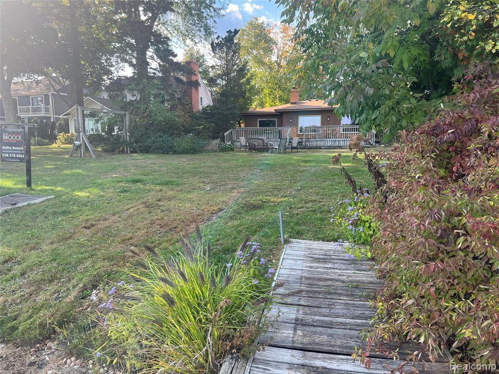 6351 Alden Drive, West Bloomfield, MI 48324 — Photo 47