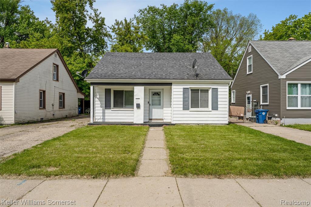 18629 Brady, Redford, MI 48240 — front exterior