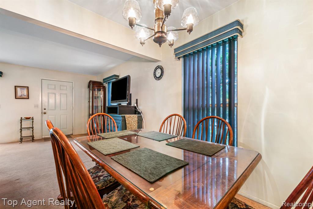 24755 Meadow Lane, Harrison Township, MI — Photo 12