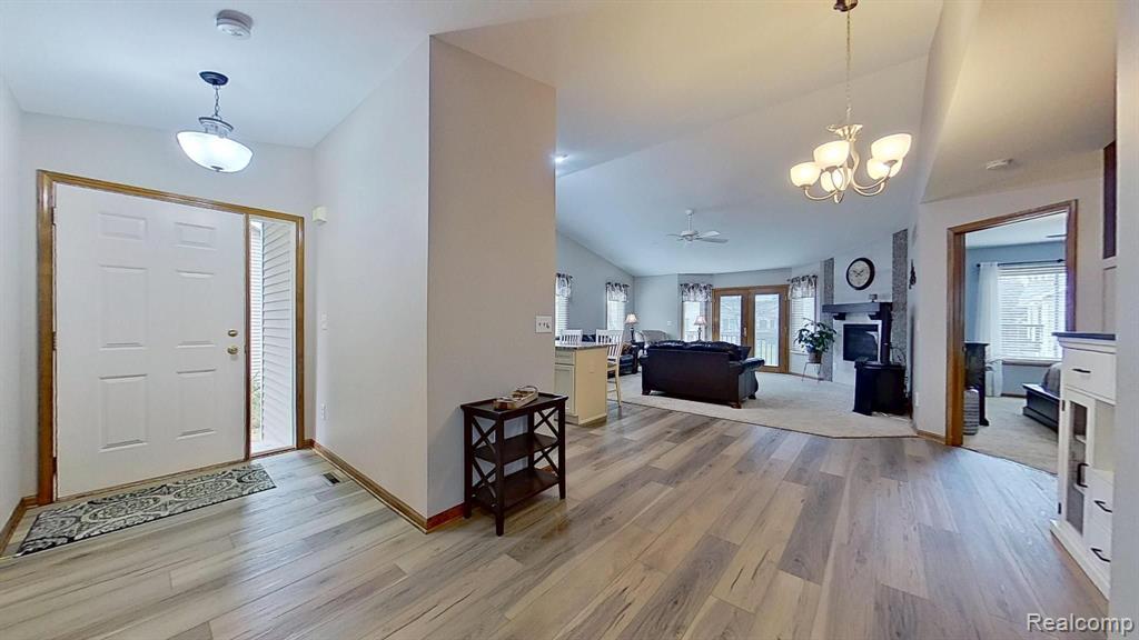 9098 EMILY Drive, Davison, MI 48423 — Photo 5