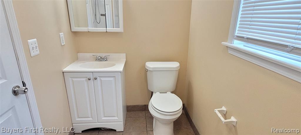 7052 Meadow Avenue, Warren, MI 48091 — Photo 13