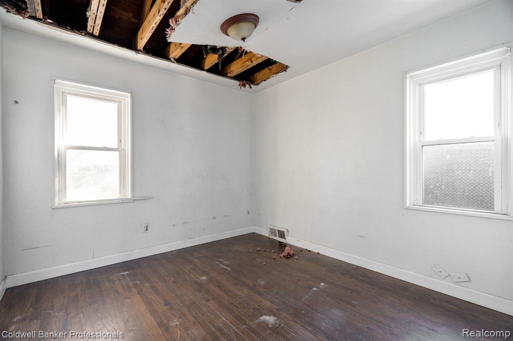 23442 Melville Avenue, Hazel Park, MI 48030 — Photo 8