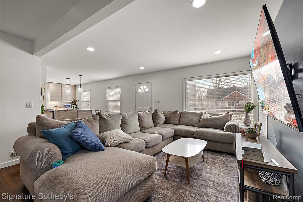 4618 Groveland Avenue, Royal Oak, MI 48073 — Photo 6
