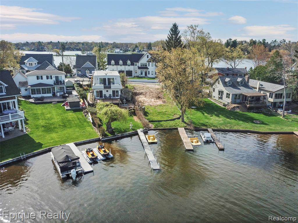 296 Shady Oaks Street, Lake Orion, MI 48362 — Photo 17