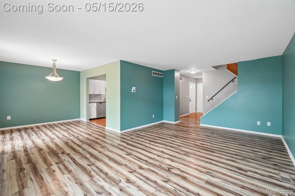 44 Stratford Lane, Rochester Hills, MI 48309 — Photo 8