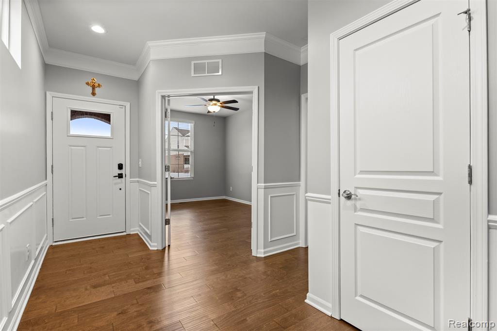 18967 Denali Circle, Northville, MI — Photo 3