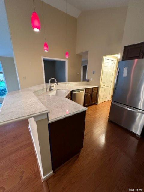 105 QUIET CREEK Circle, Chelsea, MI 48118 — Photo 2