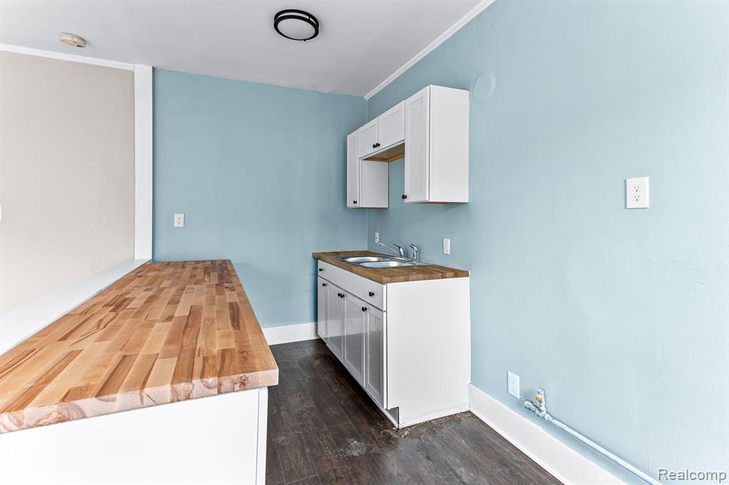 3550 Montclair Street, Detroit, MI 48214 — Photo 14