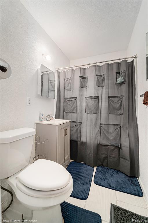 19426 Omira Street, Detroit, MI 48203 — Photo 13