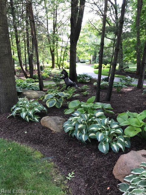 9316 LAKEBLUFF Drive, Clarkston, MI 48348 — Photo 89