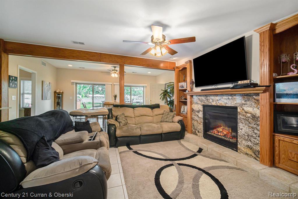 504 Olcott Lake Drive, Jackson, MI 49201 — Photo 13