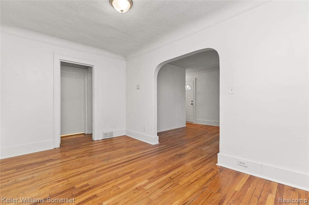 790 JEWELL (Lower) Street, Ferndale, MI 48220 — Photo 15
