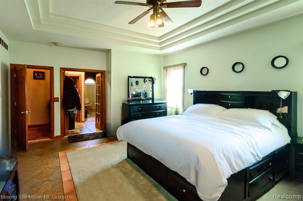 46901 EXECUTIVE Drive, Belleville, MI 48111 — Photo 16