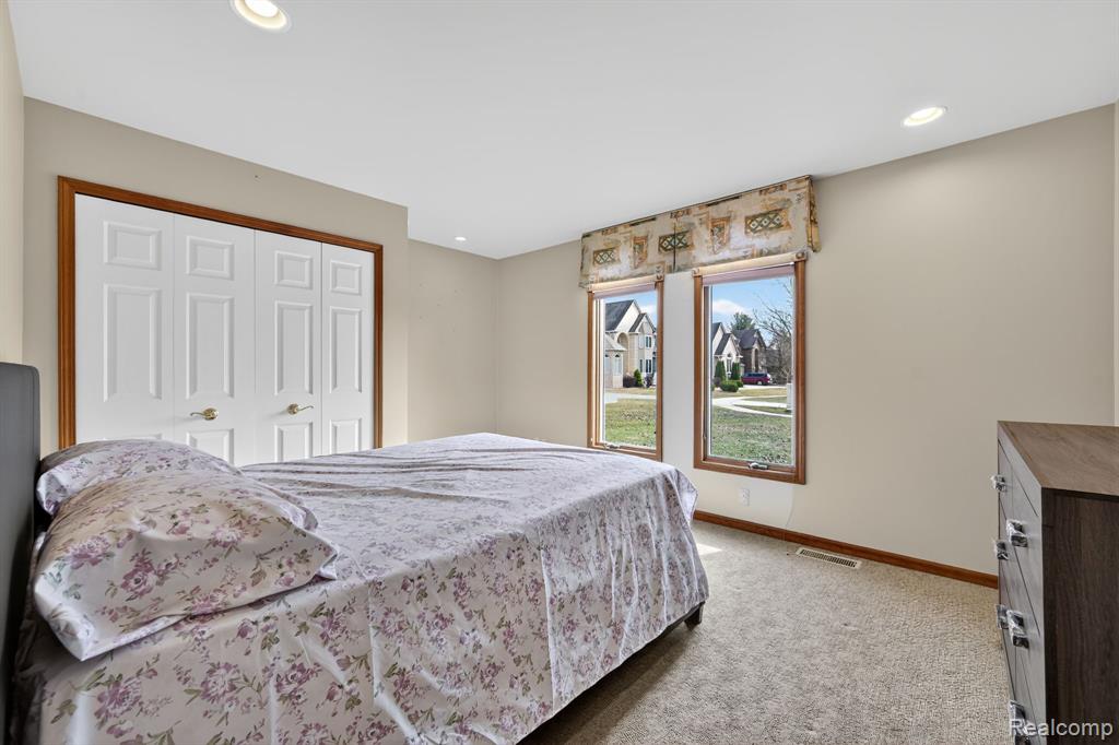 4891 Maceri Circle, Sterling Heights, MI 48314 — Photo 38