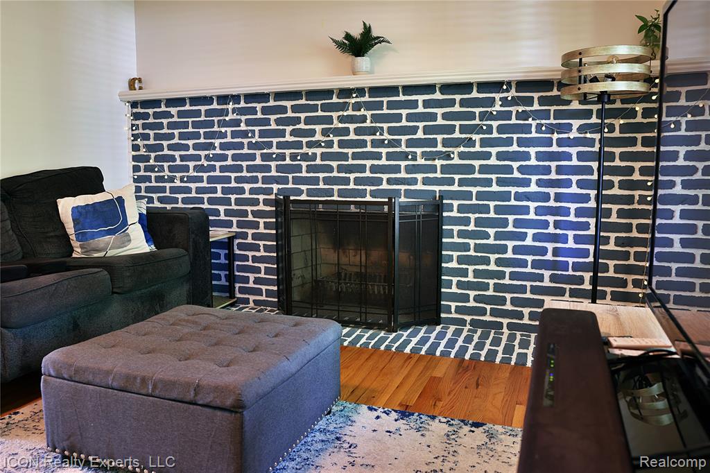 36927 Heatherton Drive, Farmington, MI 48335 — Photo 6