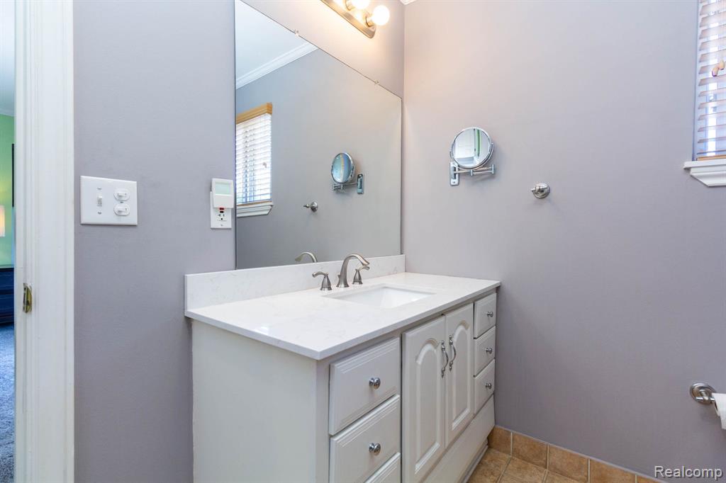 27948 Green Willow Street, Farmington, MI 48331 — Photo 27