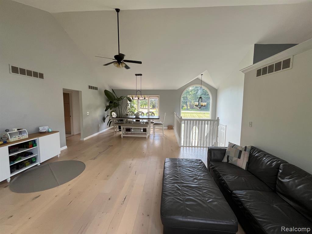 969 BOGIE LAKE Road, White Lake, MI 48383 — Photo 4