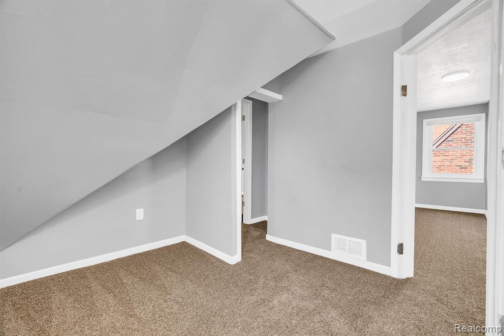 9911 Berkshire Street, Detroit, MI 48224 — Photo 24