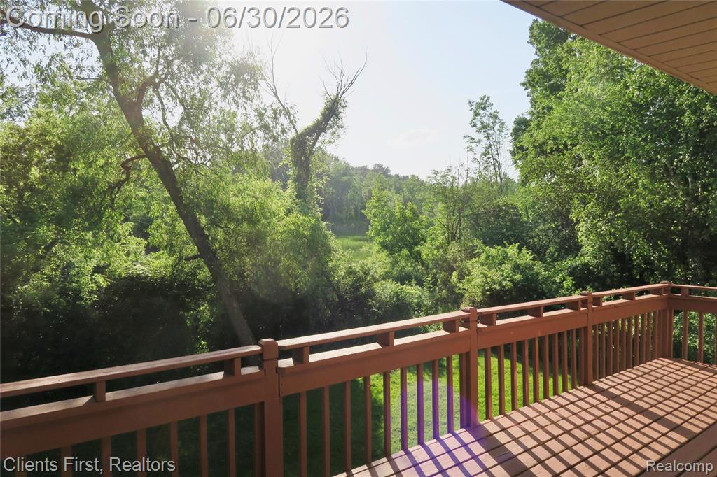 7233 OAKWOOD Drive, West Bloomfield, MI — Photo 22
