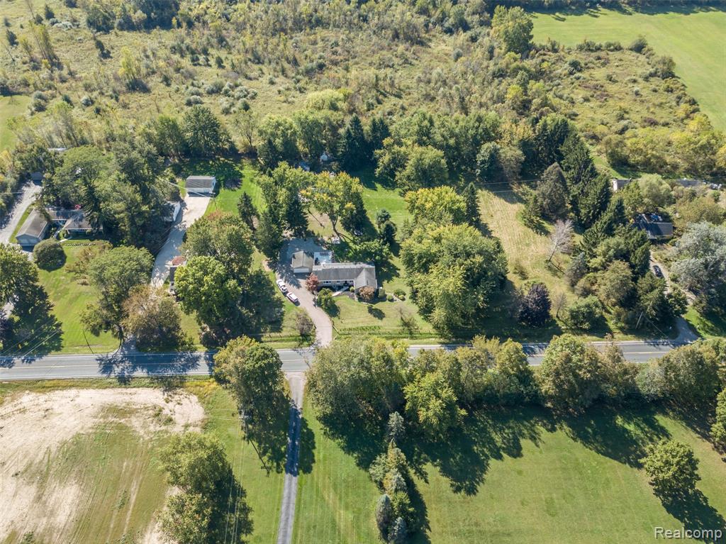 6810 N Territorial Road, Plymouth, MI, 48170