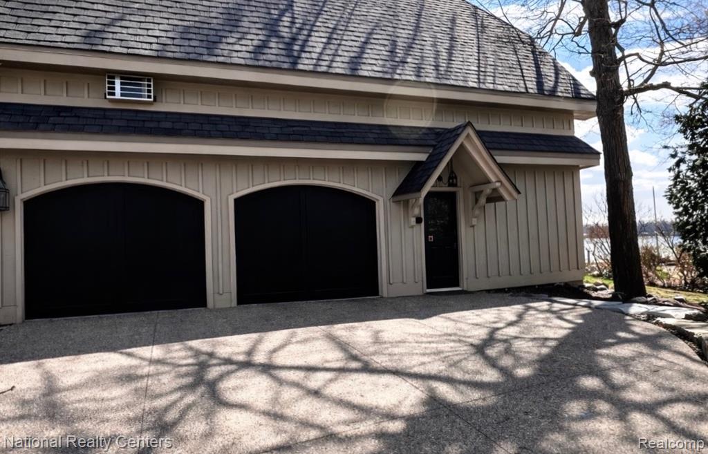 7001 Locklin Court, West Bloomfield, MI 48324 — Photo 16
