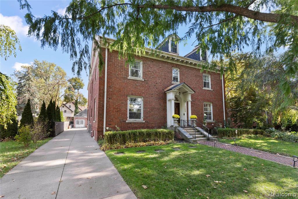 1450 Iroquois Street, Detroit, MI 48214 — Photo 2