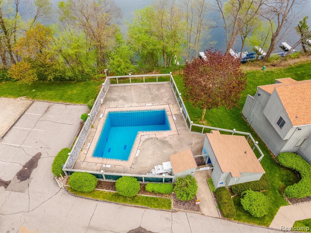 9663 BAYVIEW Drive, Ypsilanti, MI 48197 — Photo 5
