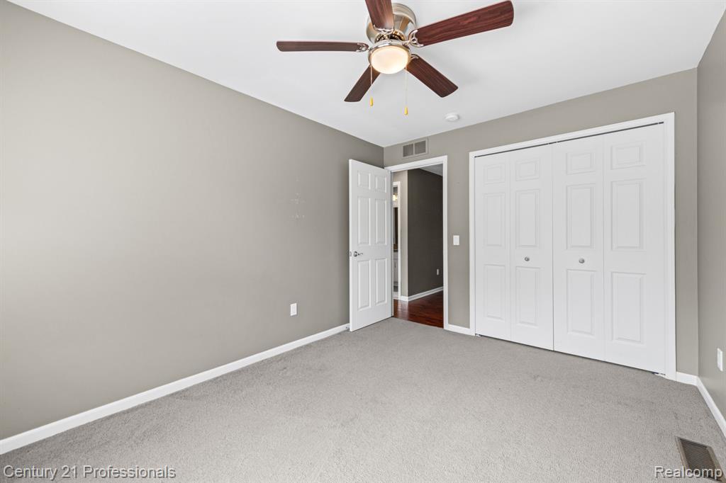 412 Boardwalk Drive, Walled Lake, MI 48390 — Photo 22