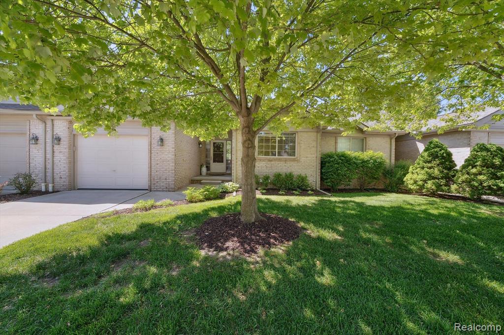 22270 QUAIL RUN Circle, 2, South Lyon, MI 48178 — Photo 47