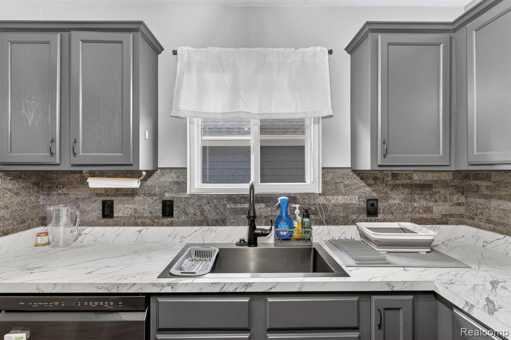 59720 W Brockton Street, New Haven, MI 48048 — Photo 17