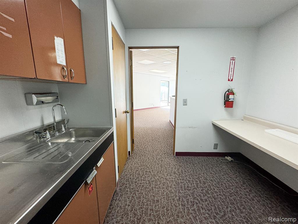 844 S MAIN Street, Lapeer, MI 48446 — Photo 9