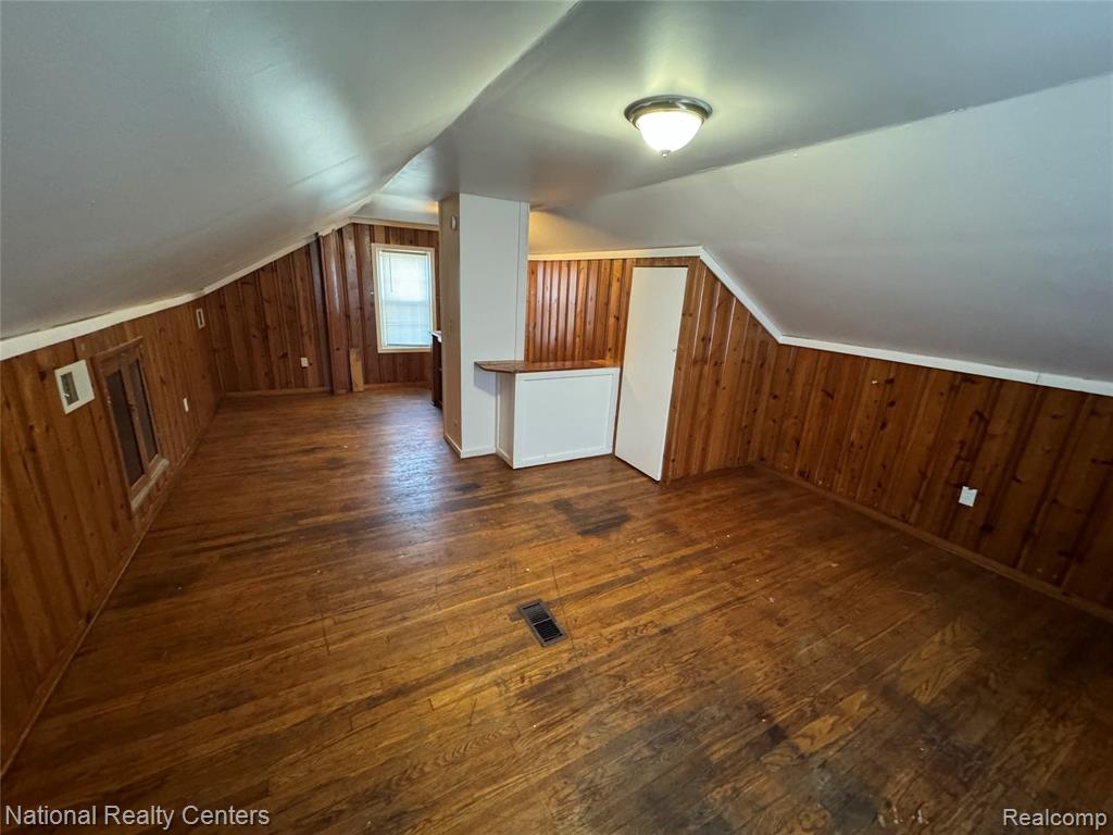 8709 Toepfer Road, Warren, MI 48089 — Photo 13