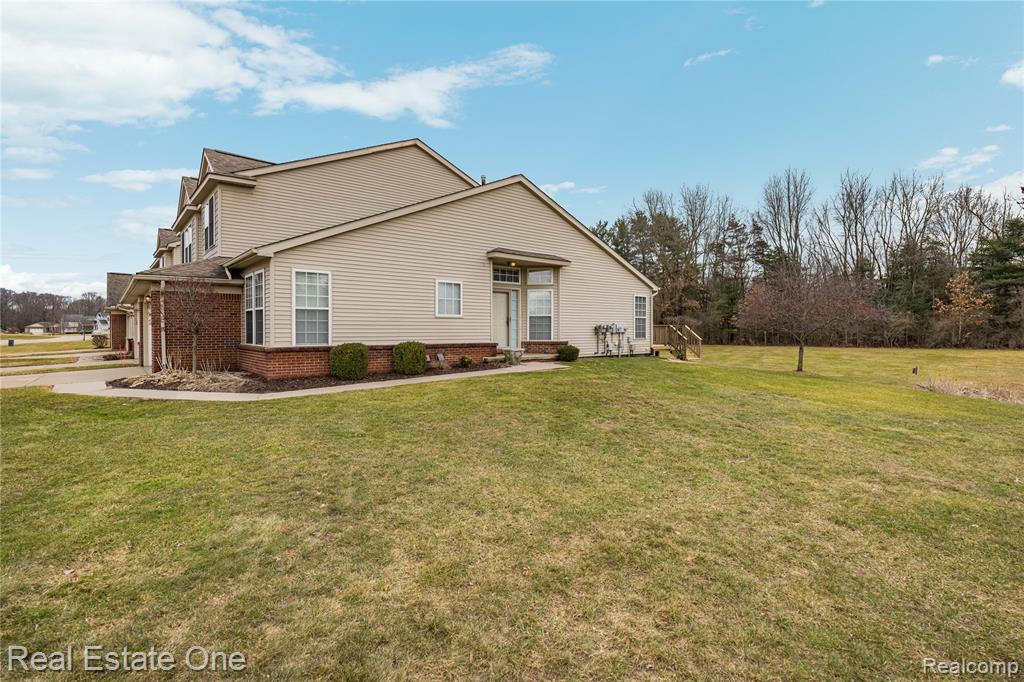 2283 Crystal Crossing Drive, Howell, MI 48843 — Photo 57