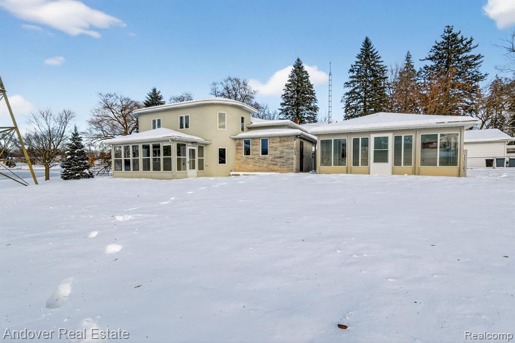 4055 Mitchell Drive, Flint, MI 48506 — Photo 2